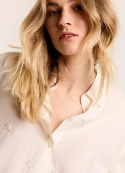 Hot Summum Blouse With Embroidered Flowers Creme