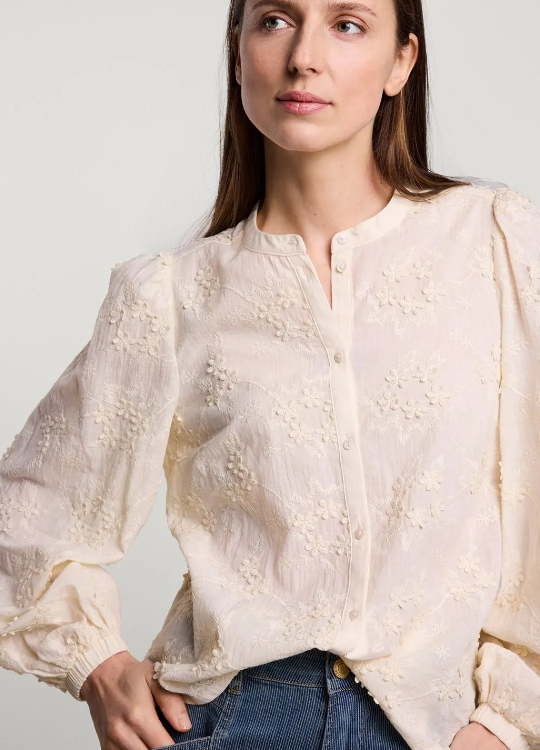 Clearance Summum Blouse With Inlaid Flowers Creme