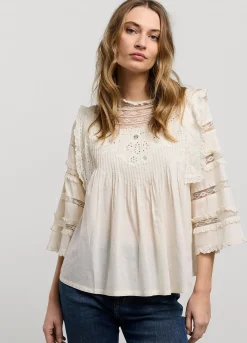 Hot Summum Blouse With Lace Creme