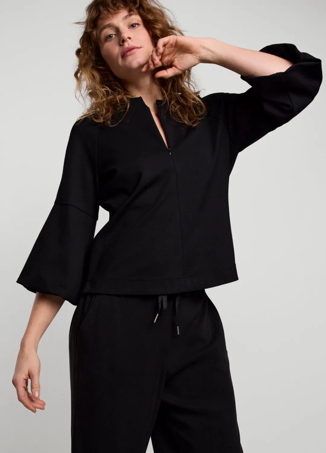Discount Summum Fitted Top Black