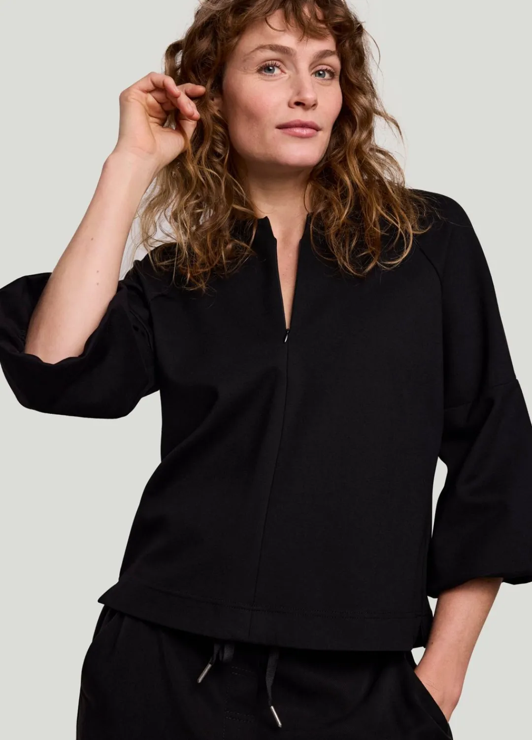 Discount Summum Fitted Top Black