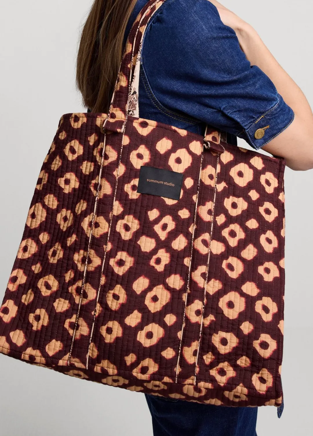 Hot Summum Reversible Tote Bag Red