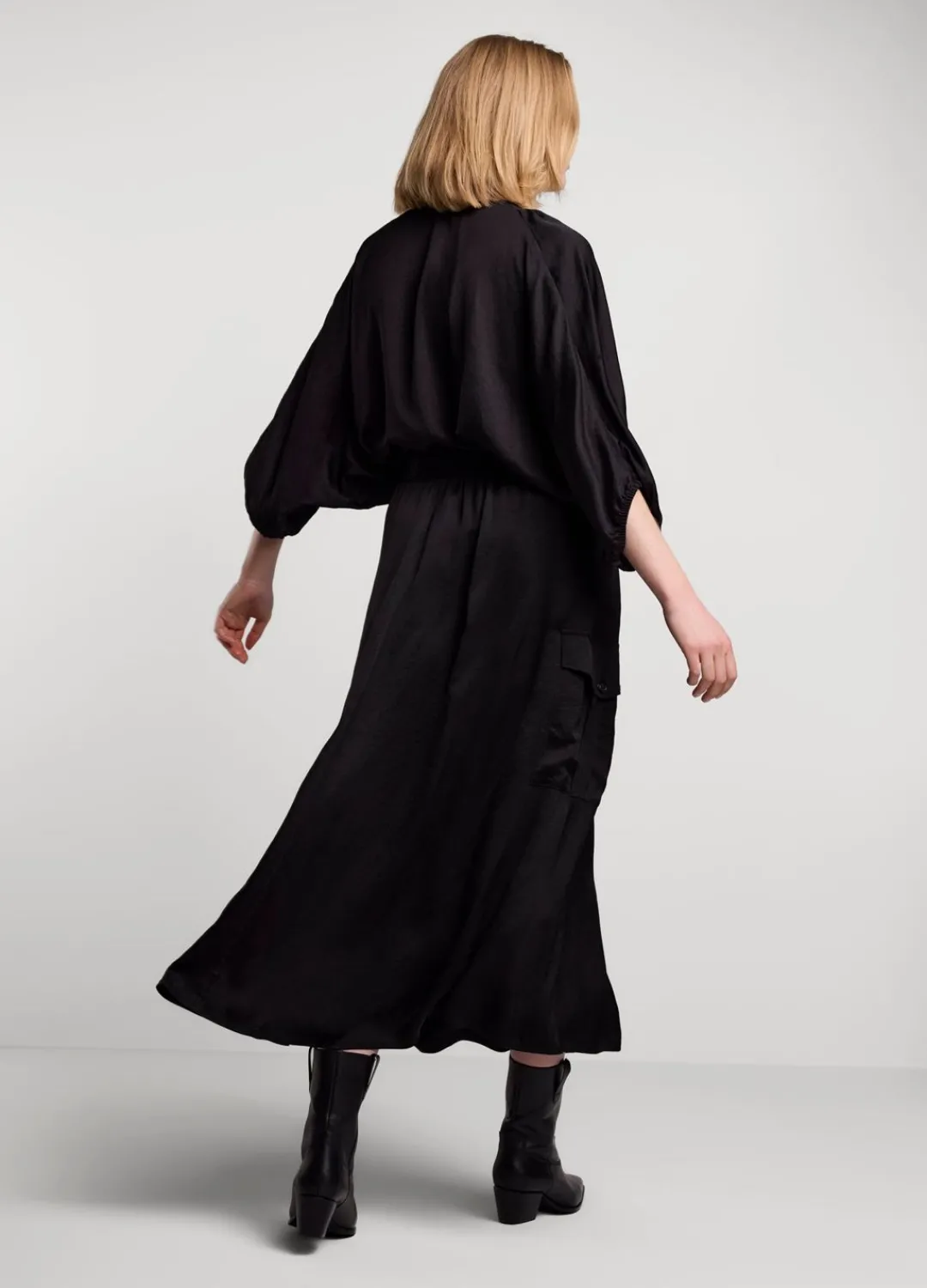 Best Summum Silky Touch Cargo Skirt Black