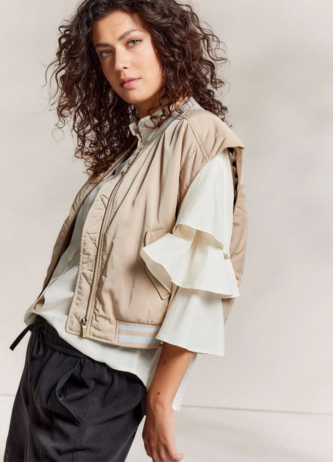 Best Summum Sleeveless Bomber Jacket Brown