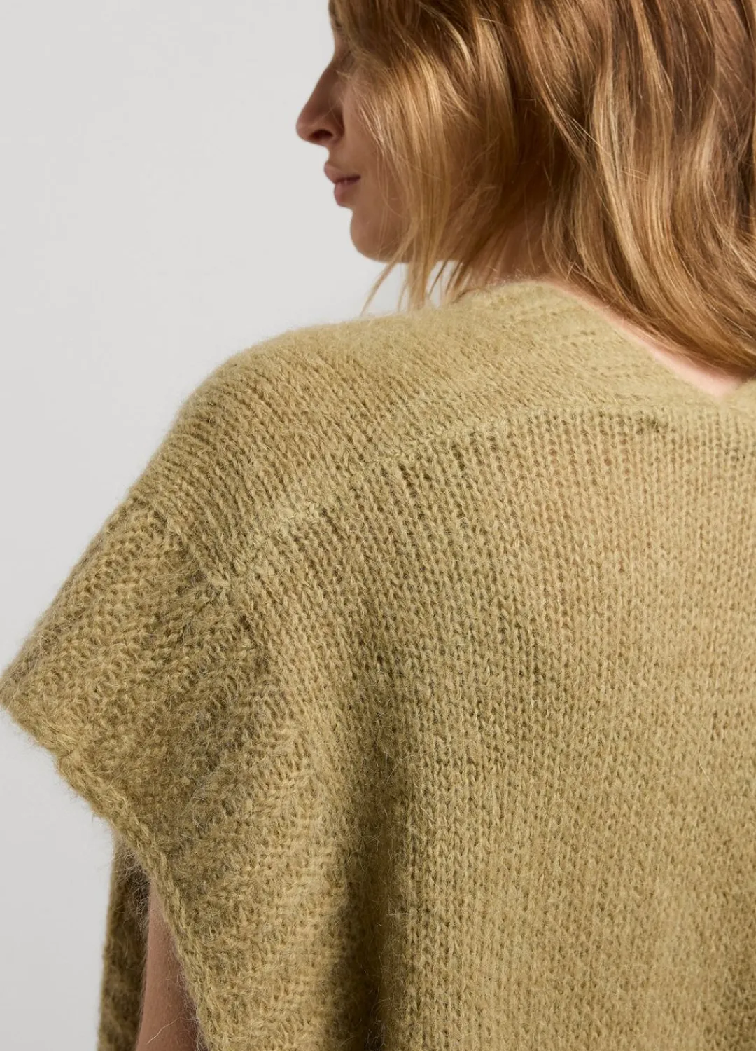 Outlet Summum Sleeveless Open Cardigan Green