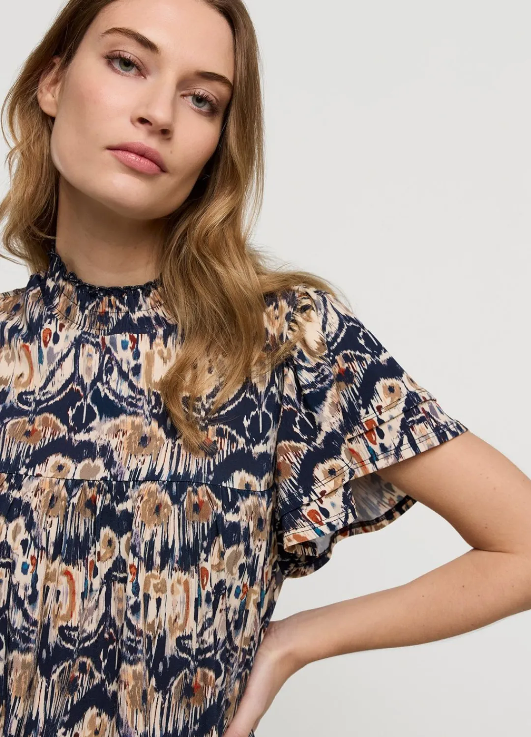 Hot Summum Top With Butterfly Sleeves Blue