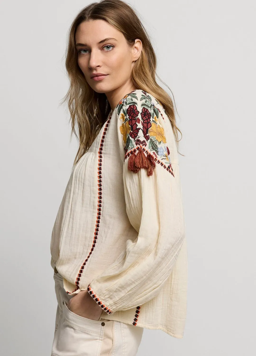 Hot Summum Top With Colourful Embroidery Creme