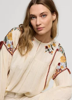 Hot Summum Top With Colourful Embroidery Creme