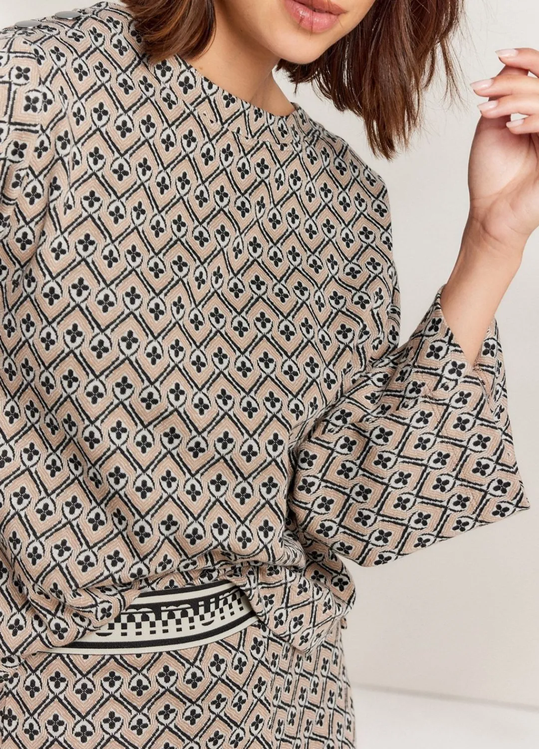 Clearance Summum Top With Jacquard Ruffles Brown