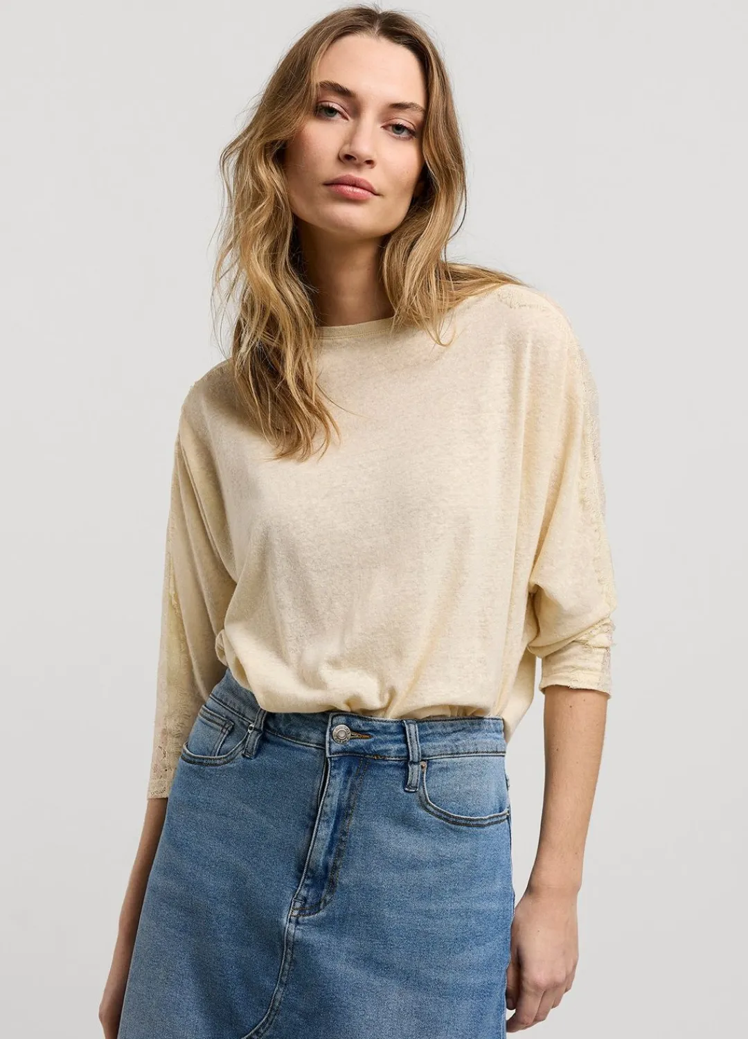 Fashion Summum Top With Lace Sleeves Creme