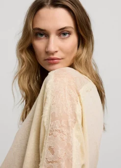 Fashion Summum Top With Lace Sleeves Creme