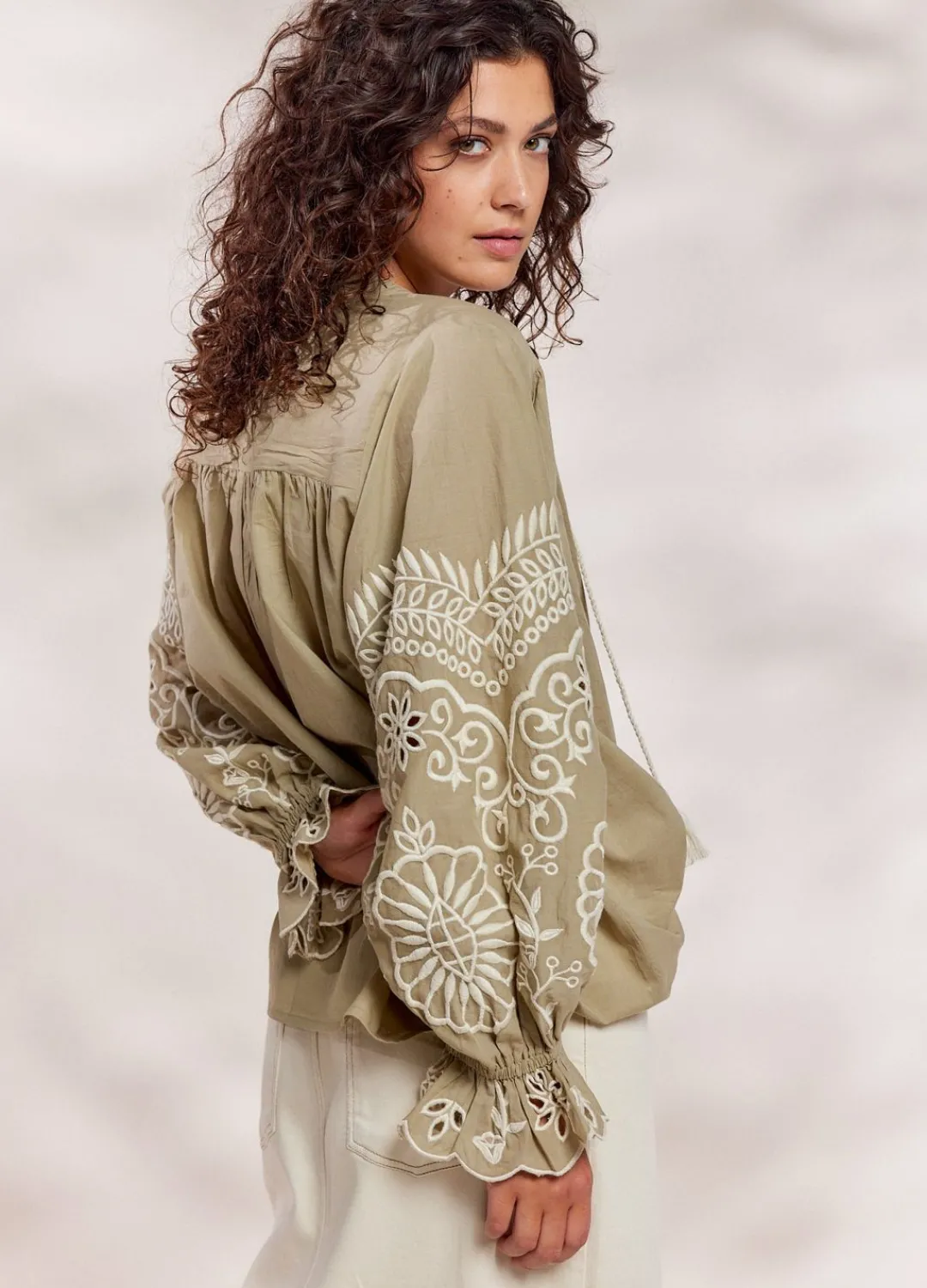 Sale Summum Top With Rich Embroidery Green