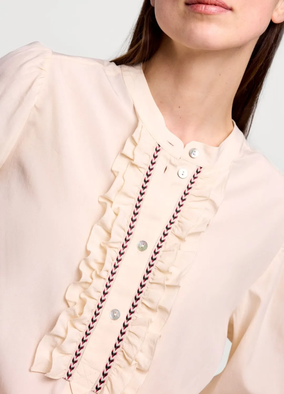 Clearance Summum Top With Ruffles Creme