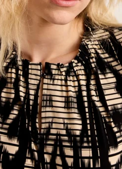 Fashion Summum Top With Wide Sleeves Black