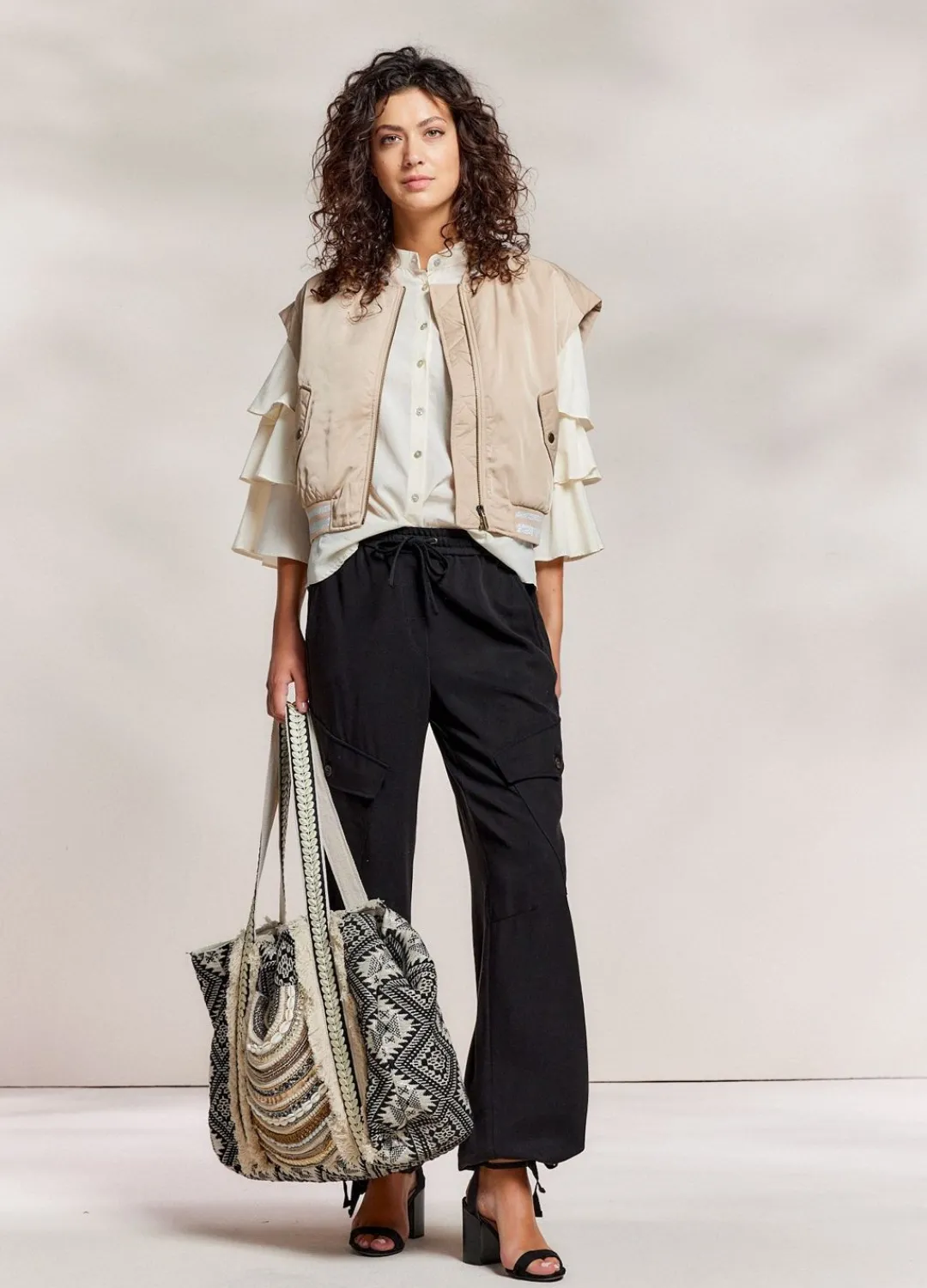 New Summum Tote Bag With Beads Black