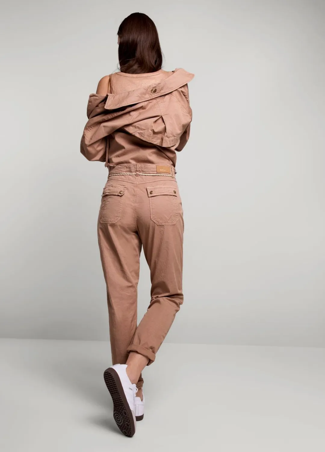 New Summum Trousers With Patch Pockets Brown