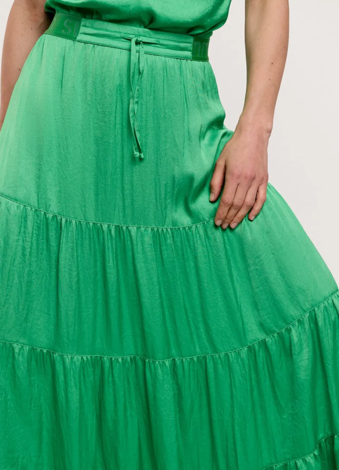 New Summum Wide Tiered Skirt Green